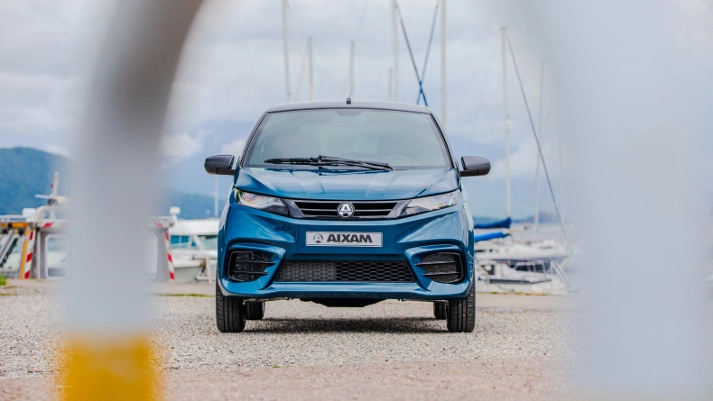  Mopedavto   AIXAM Coup&eacute; aa Photo 2.jpg