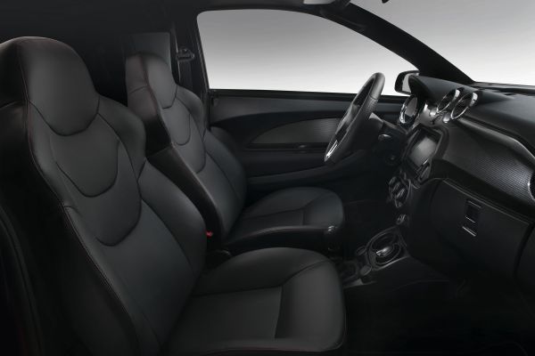  Mopedavto   AIXAM Coupé "GT" športni sedeži iz umetnega usnja